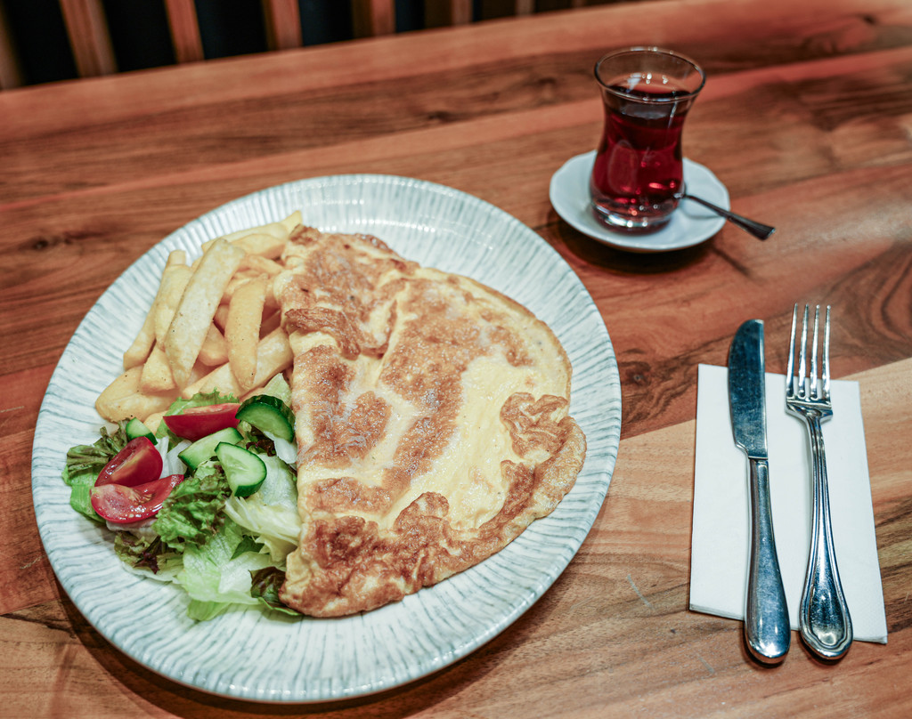 SEBZELİ OMLET